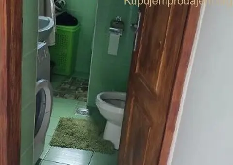 Prodajem plac sa kucom u centru Smedereva - 7/12