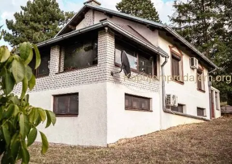 Kuca i veliki plac na Popovici - 1/15