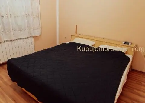 Kuca i veliki plac na Popovici - 8/15