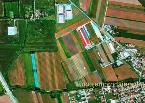 Prodajem gradjevinsko zemljiste u Staroj Pazovi