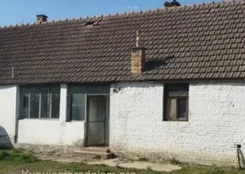 Kuca i plac u Žablju - 1/9