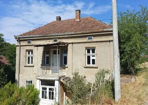 Boljevac-kuca sa okucnicom,1km od centra - 8/10