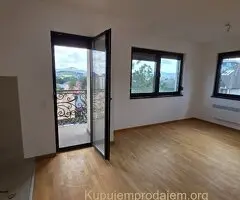 Stan na prodaju uzi centar Zlatibor nov neuseljavan