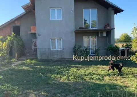 Prodajem kucu u Šopiću-Lazarevac - 2/12