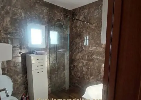 Prodajem novoizgradjenu kucu Mojsinje-Cacak - 3/15