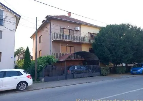 Prodajem kucu u Batajnici - 1/6