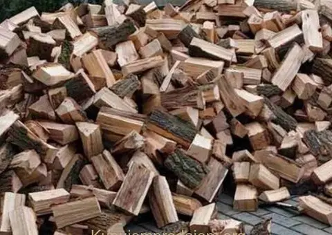 Cepana drva za ogrev i ljuspice za potpalu - 2/3