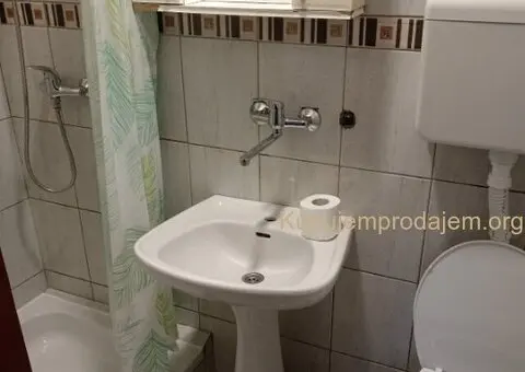 Izdajem stanove za radnike jednosobne,dvosobne,trosobne-Dobanovci - 11/14