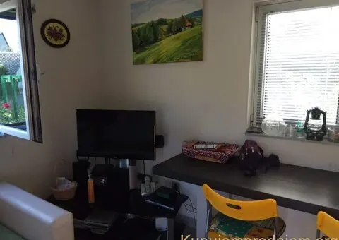 Vikendica na Ribnjaku-najatraktivnijem delu Novog Sada - 8/15