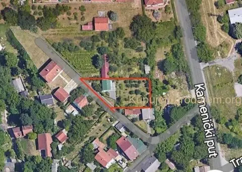 Vikendica na Ribnjaku-najatraktivnijem delu Novog Sada - 9/15