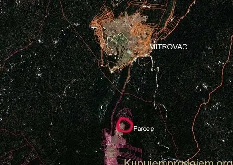 Na prodaju dva placa u blizini Mitrovca na Tari - 9/12