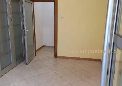 Izdajem lokal površine 18 m2 Bogdana Tirnanica 12, kod Lidla u Despota Stefana - 3/5