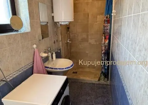 Izdajem smestaj za radnike-Dobanovci - 14/15