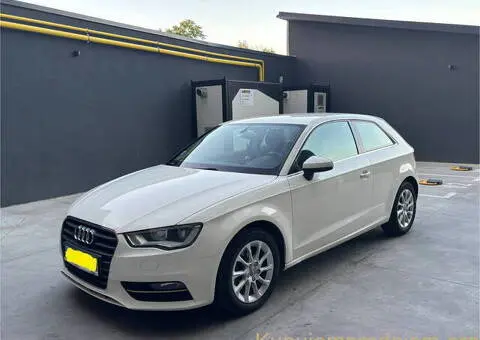 Na prodaju očuvan Audi A3, 1.6 dizel,  2013. god - 3/15