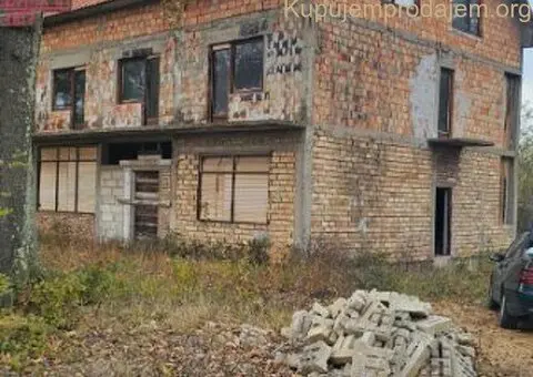 Prodajem stambeno-poslovni objekat u Vranicu - 1/15