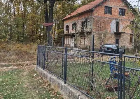 Prodajem stambeno-poslovni objekat u Vranicu - 3/15