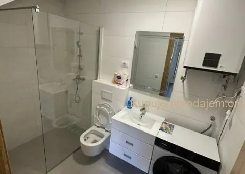 Prodajem nov uknjizen stan na Novoj Detelinari - 6/12