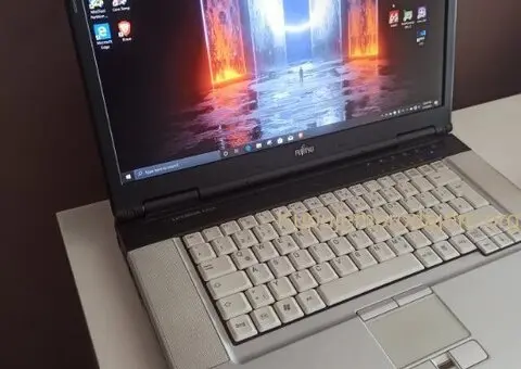 Fujitsu Celsius H700 / 15.6 LED / Baterija +2h / Intel I5 - 1/12