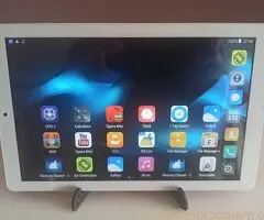 Mediatek MT6797 / 10 Cora / 128GB storage / 8GB Rama