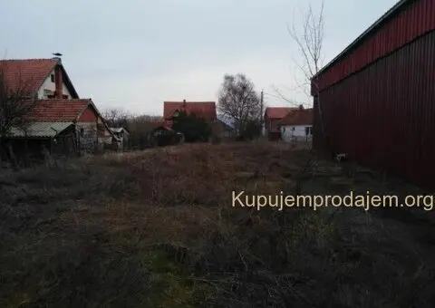 Prodajem ili izdajem halu - 4/7