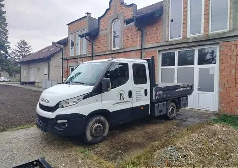 Iveco Daily 2.3 dizel, 93 kW / 126 KS – 2015. – 135.000 km - 2/3