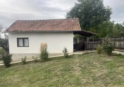 Prodajem seosko domacinstvo Gornji Milanovac-Brdjani - 9/11