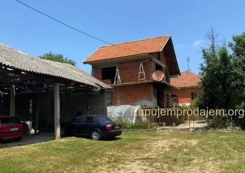 Prodajem seosko domacinstvo sa okolnim placem - 2/6