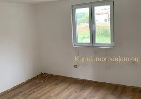Prodajem kucu u Rudovcima-Lazarevac - 2/12