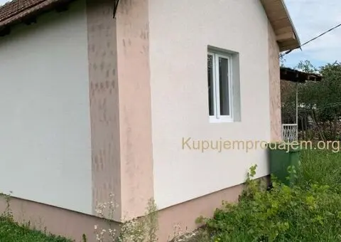 Prodajem kucu u Rudovcima-Lazarevac - 10/12