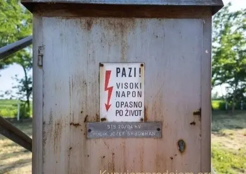 Prodajem salas u Srbobranu - 8/15