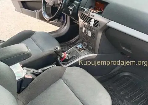 Opel astra karavan. 2006. godiste - 8/12