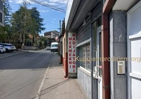 Izdajem lokal 50 m2 na Dušanovcu, Ljubićka - 7/14