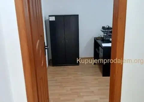 Izdajem lokal 50 m2 na Dušanovcu, Ljubićka - 12/14