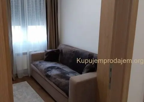 Prodajem stan na Zlatiboru 52m2 - 5/15