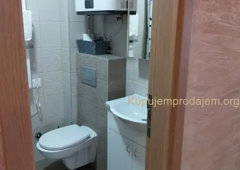 Prodajem stan na Zlatiboru 52m2 - 9/15