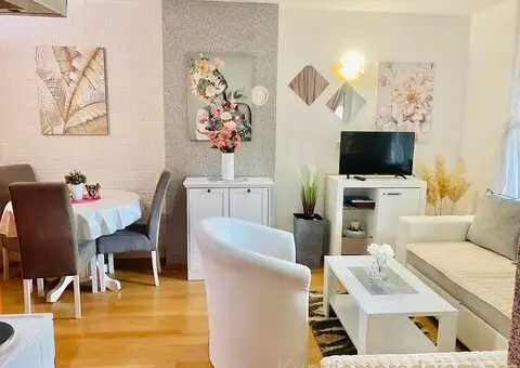 Prodajem apartman na Divcibarama - 3/8