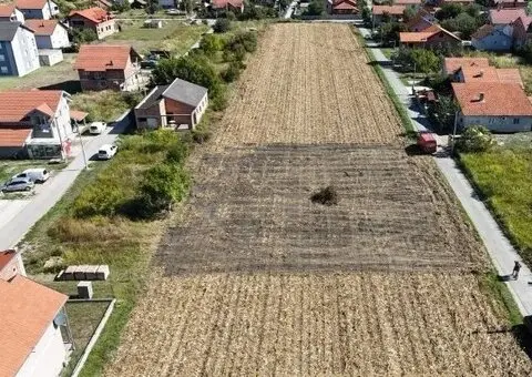 Prodajem plac u Borci - 1/7
