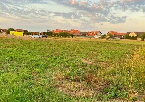 Prodajem plac u Loznici - 1/7