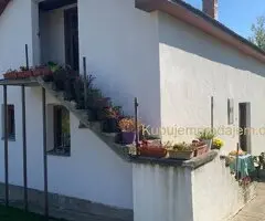 Prodajem kucu u Trbušnici-Lazarevac