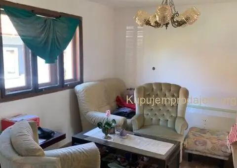 Prodajem kucu u Trbušnici-Lazarevac - 12/14