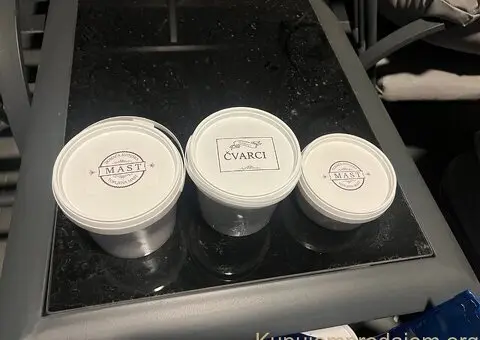 Prodajem svinjsku mast i cvarke