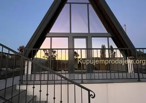 Na prodaju 2 A-Frame kuce sa bazenima - 1/15