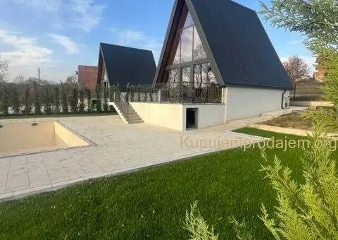Na prodaju 2 A-Frame kuce sa bazenima - 13/15