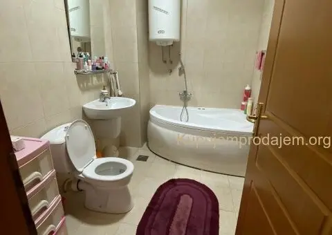 Izdaje se stan - Prvomajska, Zemun - 600 e na I spratu - 5/13