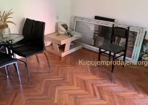 Prodajem dve kuce u Velikim Crljenima - 12/14