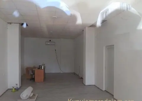 Poslovno-stambena zgrada u Titelu - 3/8