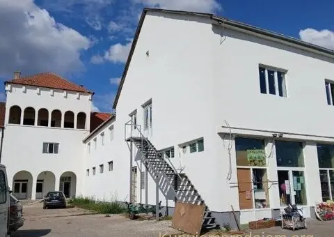 Poslovno-stambena zgrada u Titelu - 8/8