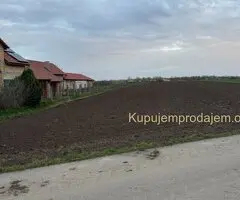 Prodajem gradjevinsko zemljiste-Vrbas