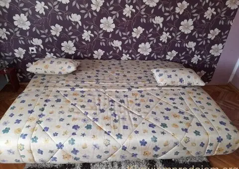 Ormar sa radnim stolom i kauč - 4/4