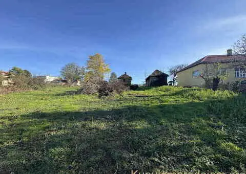 Prodajem plac sa kućom pored škole, Glumčevo Brdo - 2/8